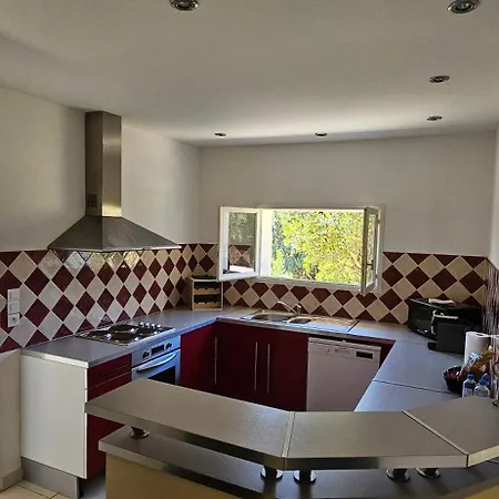Appartement Rez-de-villa T4, Idyllique Et Independant *