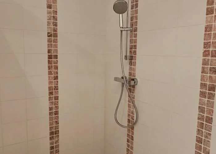 Rez-de-villa T4, Idyllique Et Independant * Olmeto (Corsica)