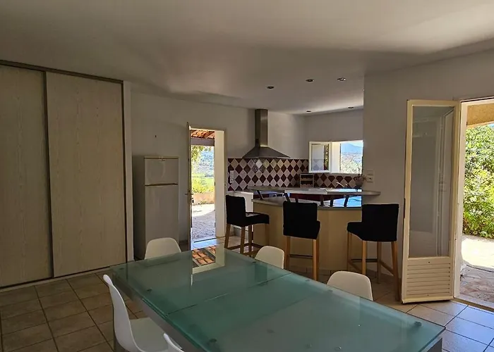 Apartamento Rez-de-villa T4, Idyllique Et Independant *